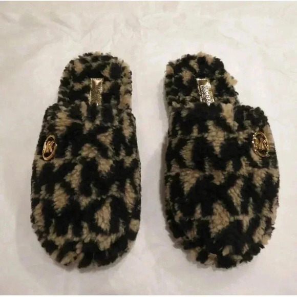 Michael Kors Alexis Closed toe Sherpa Slides -Size 10 - Picture 1 of 9